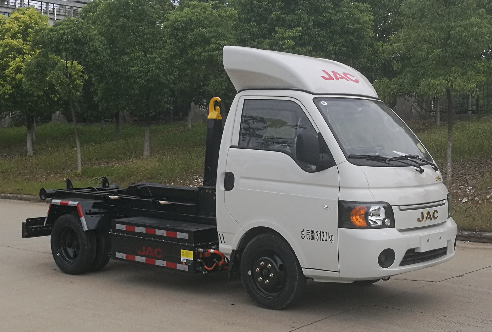 江淮牌HFC5031ZXXEV3型純電動車廂可卸式垃圾車